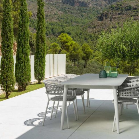 Moon Alu Outdoor Extendable Dining Table