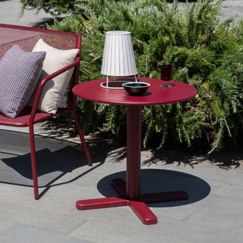 Darwin Outdoor Round Café Table With Foldable Top