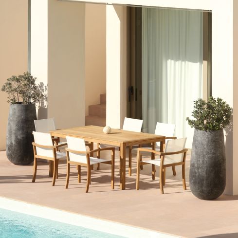 XQI Outdoor Dining Table