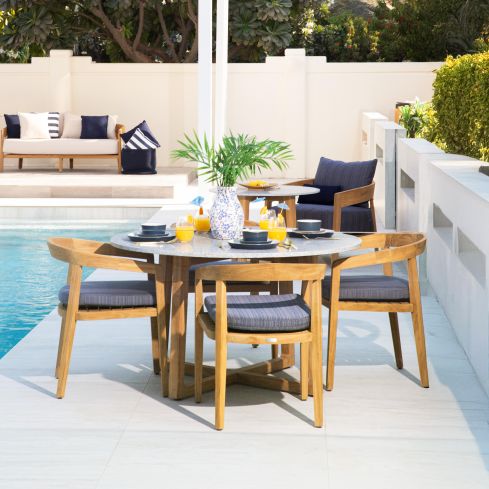 Beach House Outdoor Round Dining Table